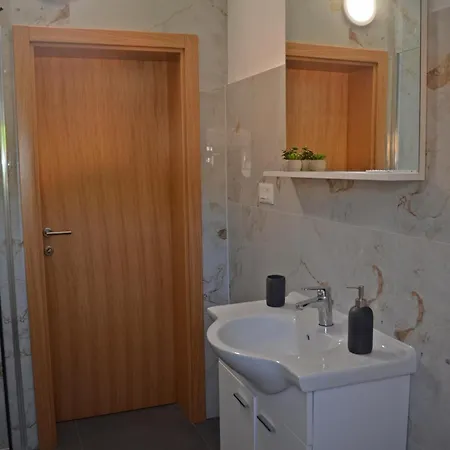 Vikendica Sturba Spring Livno